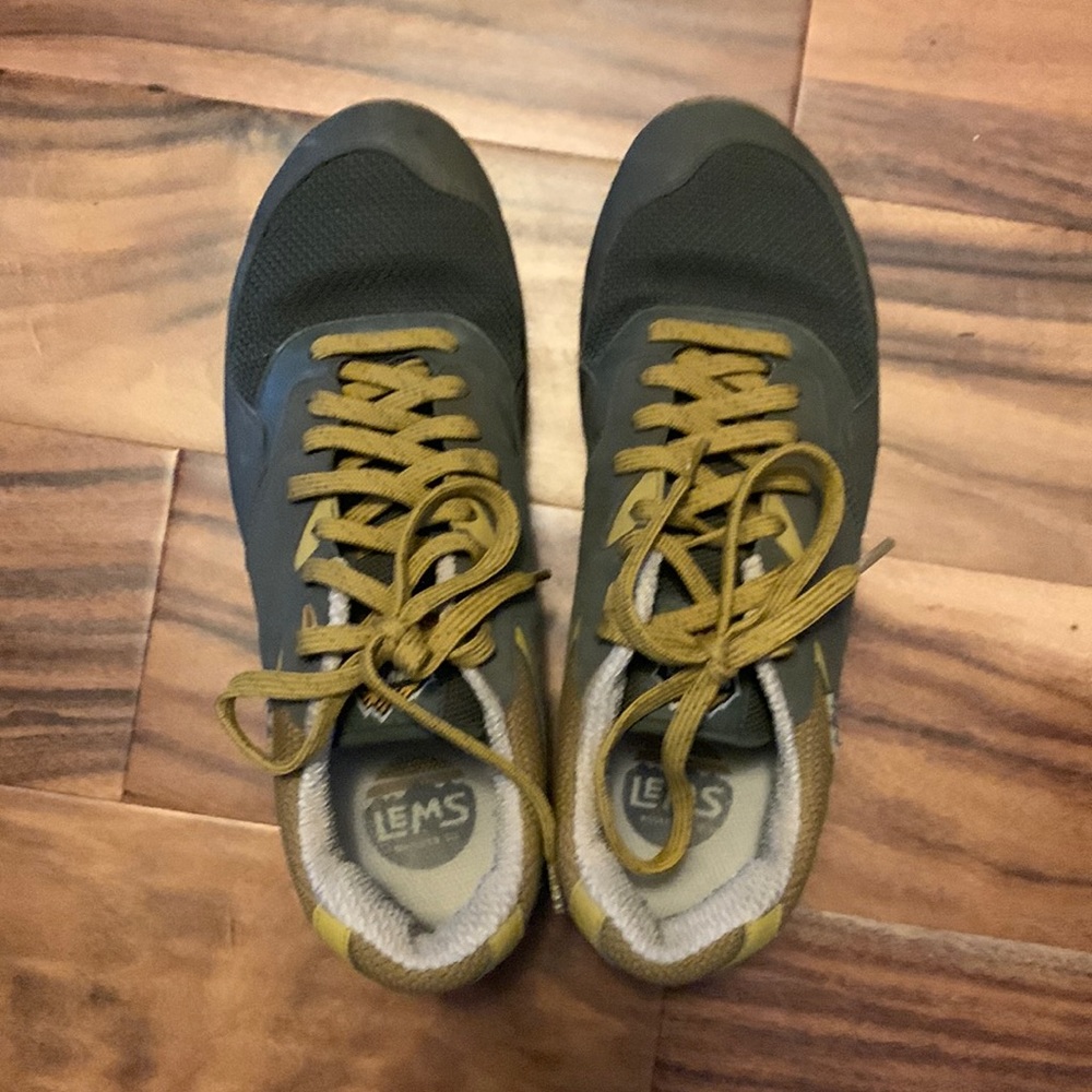 Lems mountain to town sneakers